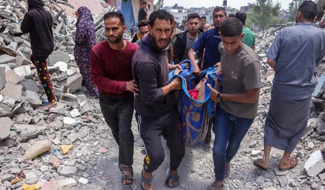Gazze'de can kaybı 54 bin 84'e yükseldi