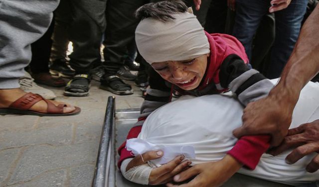 Gazze'de katliam sürüyor: İşgalci rejim 16 sivili daha katletti