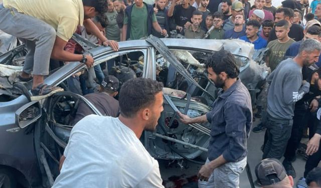 Gazze'de şehit olan Filistinli gazeteci sayısı 221'e yükseldi