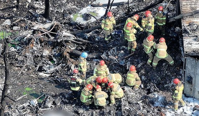 Güney Kore'de düşen uçaktaki 4 kişinin cesedine ulaşıldı