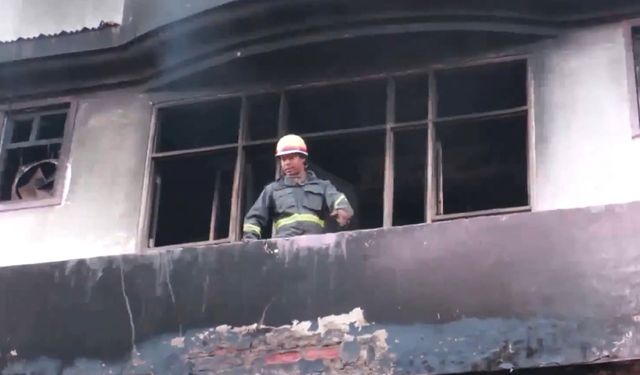 Hindistan'da bina yangını: 5 ölü