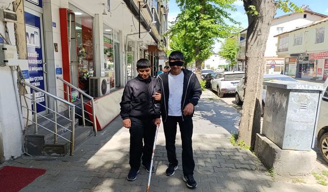 HÜDA PAR Genç İlçe Gençlik Kolları’ndan engellilere yönelik duyarlılık çağrısı