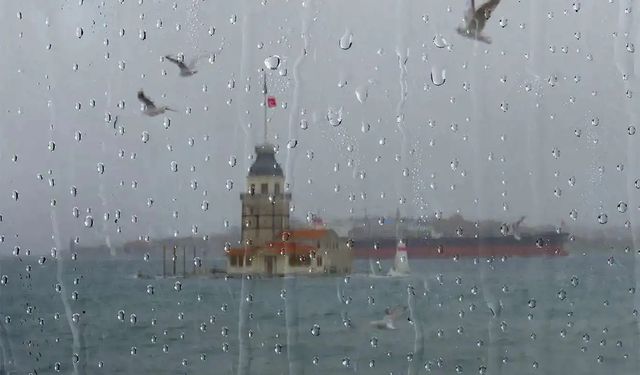 İstanbul için gök gürültülü sağanak uyarısı