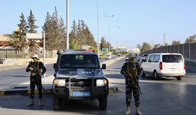 Libya'da gerilim tırmanıyor: Trablus'ta patlama ve silahlı çatışma
