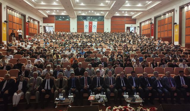 Malatya'da "3. Uluslararası İmam Hatip Öğrencileri Sempozyumu" düzenlendi