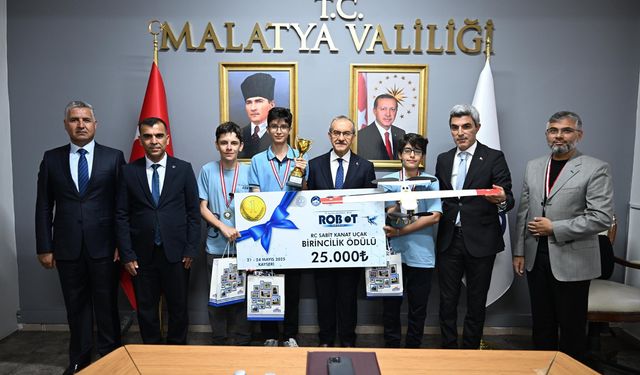 Malatya'da fen lisesi öğrencilerinin yaptığı İHA Türkiye birincisi oldu