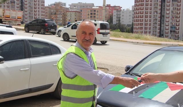 Mardinli hayırsever otomobilini Gazze’ye bağışladı