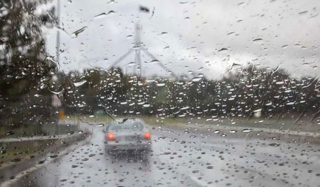 Meteoroloji’den kuvvetli yağış, rüzgar ve toz taşınımı uyarısı