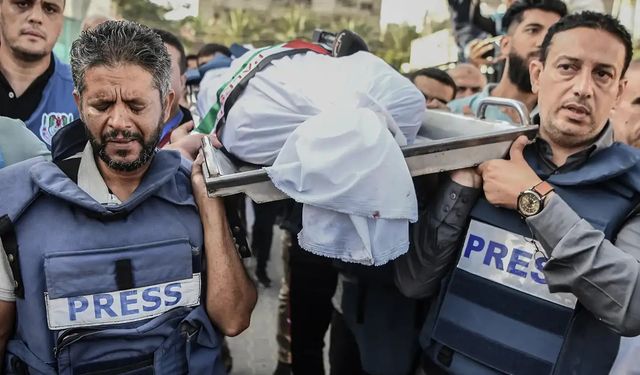 Nisan ayında Gazze ve Batı Şeria’da 80 gazeteciye saldırı