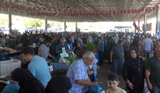 Pazarcı esnafı: Hem biz hem de vatandaş mağdur