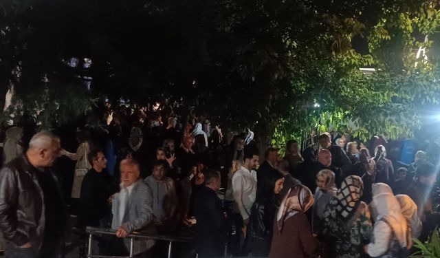 Siirt’ten kutsal yolculuk başladı: 92 hacı adayı dualarla uğurlandı