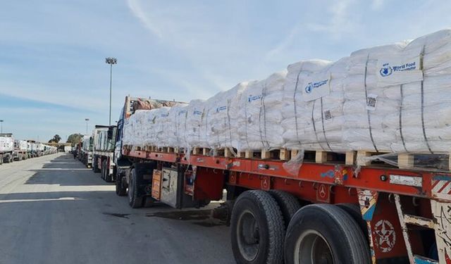 Siyonist rejimden göstermelik yardım adımı: Açlık ve ölüm kıskacındaki Gazze'ye kısıtlı giriş izni