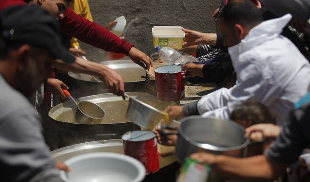 UNRWA Komiseri Lazzarini'den işgalci rejimin yardım dağıtım planlarına tepki