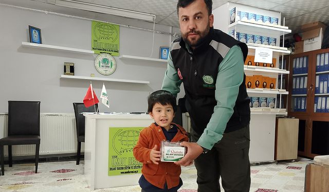 Vanlı minik Ammar'dan Gazze’ye anlamlı bağış