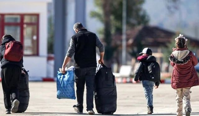 Yaklaşık 1,9 milyon Suriyeli ülkelerine geri döndü 