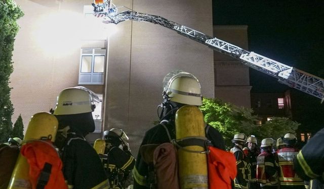 Almanya'da hastane yangını: 3 ölü onlarca yaralı