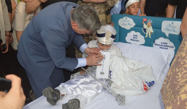 Siirt'te toplu sünnet şöleni ile 118 çocuk sünnet edildi