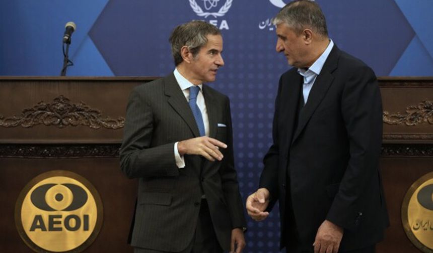 UAEA Başkanı Rafael Mariano İran'da