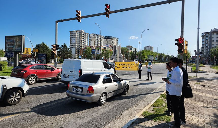 Elazığlı gençlerden "Bağımlılığa Dur" etkinliği