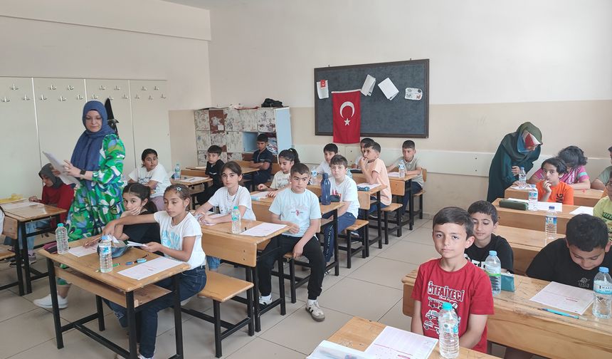 Malatya'da hafızlık kabul sınavına yoğun katılım