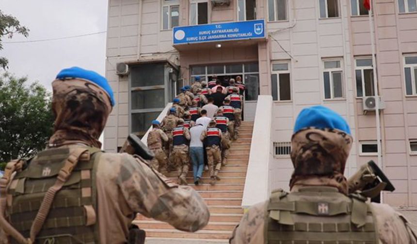 Şanlıurfa merkezli sağlık raporu soruşturmasında 11 kişi tutuklandı